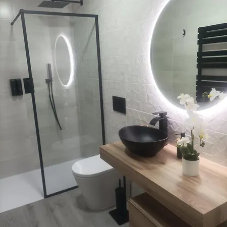 The Romantic Loft דירה