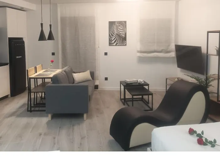 The Romantic Loft 아파트 베하르